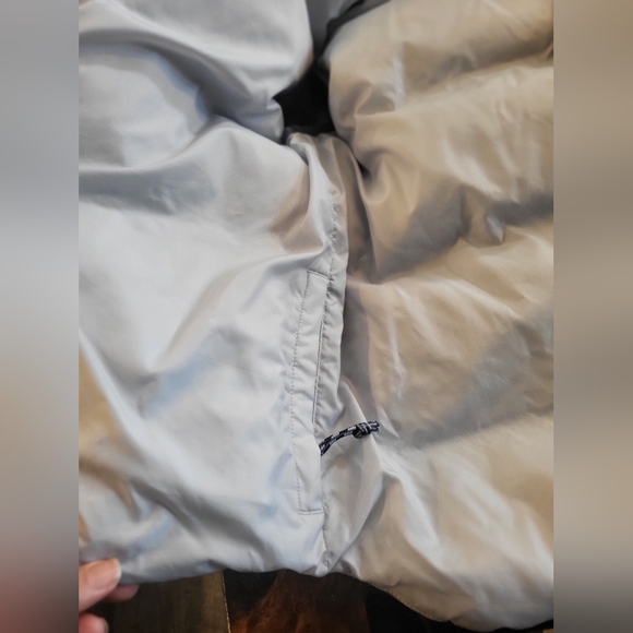 EDDIE BAUER WOMEN'S SZ L REVERSIBLE Purple Puffer Vest EXCELLENT COND - Picture 5 of 6